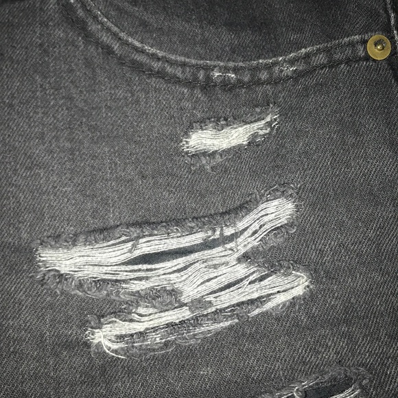 Urban Outfitters BDG black shorts. - Picture 4 of 5